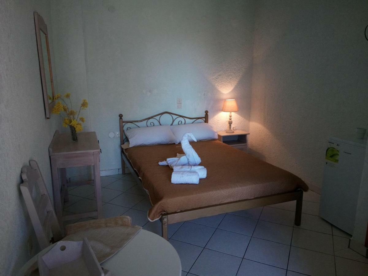 εmmi Apartment *